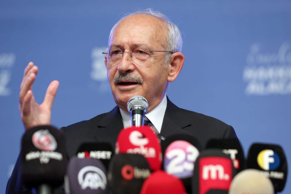 Genel Başkanımız Sayın Kemal Kılıçdaroğlu Aylardır Anadolu’nun Çeşitli İllerinde Yaptığı Grup Toplantılarımızın Finalini Elazığ’ımızda yaptı.