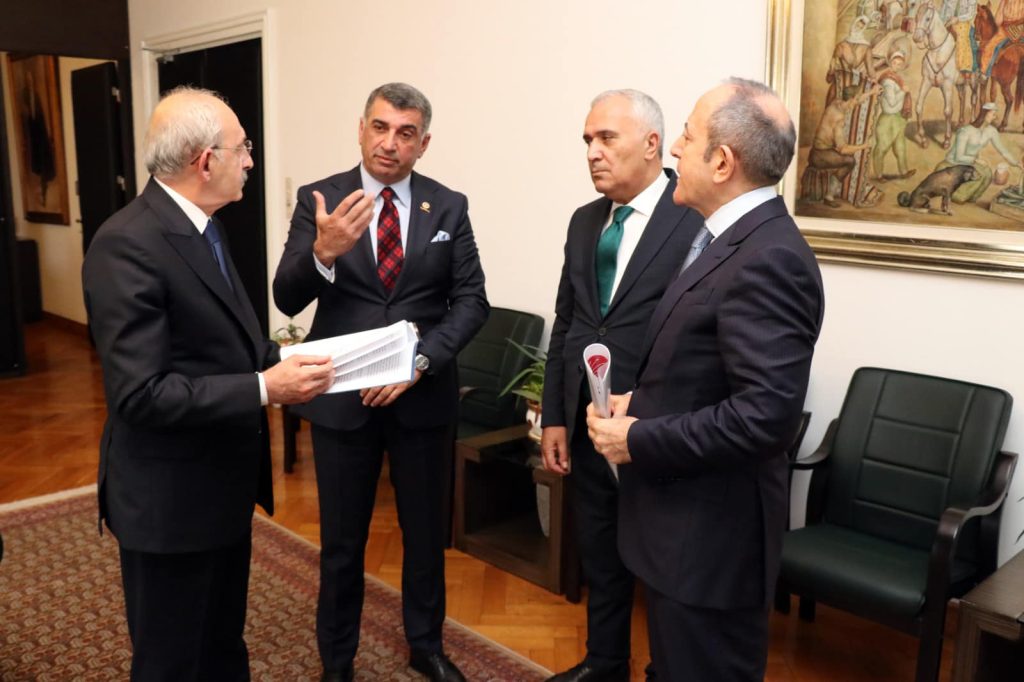 Deprem Bölgesinde Yer Alan Taşınmaz Kültür Varlıkları İle İlgili Hazırladığımız Raporu Sayın Kemal Kılıçdaroğlu’na Arz Ettik
