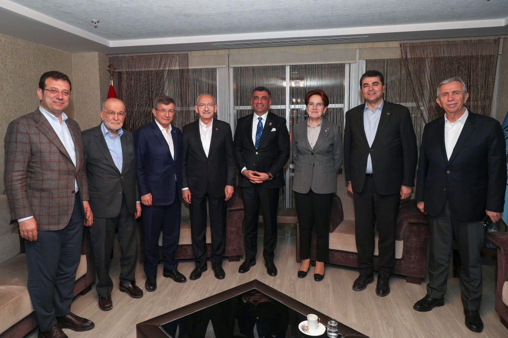 Cumhurbaşkanı Adayımız Sayın Kemal Kılıçdaroğlu, Millet İttifakı‘nın Saygıdeğer Genel Başkanları, Sayın Ekrem İmamoğlu ve Sayın Mansur Yavaş ile Malatya’da Depremzedelerimiz  İçin Düzenlenen İftar İçin Bir Araya Geldik