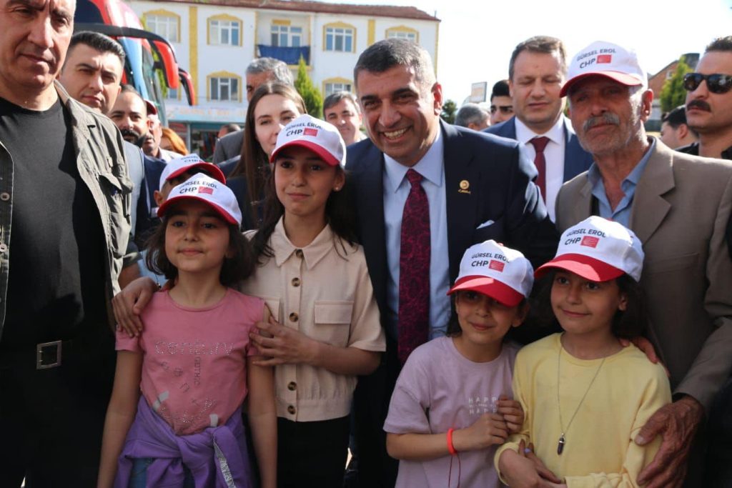 Yazıkonaktayız.