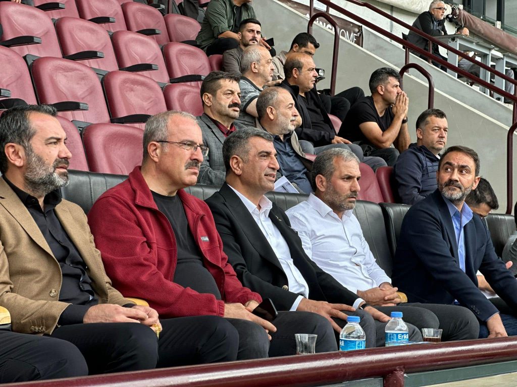 Elazığ Atatürk Stadyumu’nda,3Gen Holding Elazığspor’a Destek Olmak Üzere Yerimizi Aldık