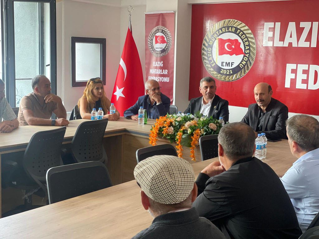 Elazığ Muhtarlar Federasyonu’nu ziyaret ederek, Elazığ Muhtarlar Federasyonu Başkanı Ahmet Gül ve muhtarlarımızla sohbet ettik.