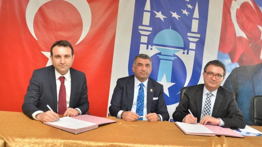 Ankara Ortaokulu ve Spor Salonu’nda Çalışmalar Hızla Sürüyor