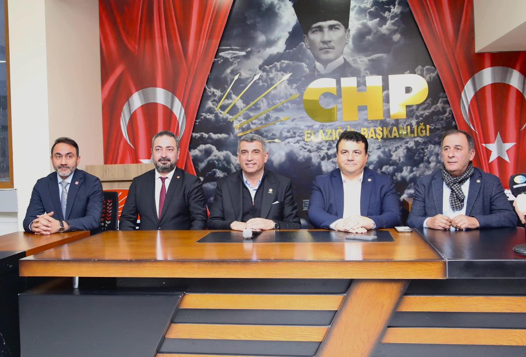 Elazığ’ımıza Gelen Bursa Milletvekilimiz Hasan Öztürk ve Antalya Milletvekilimiz Mustafa Erdem İle İl Başkanlığımızda Bir Araya Geldik.