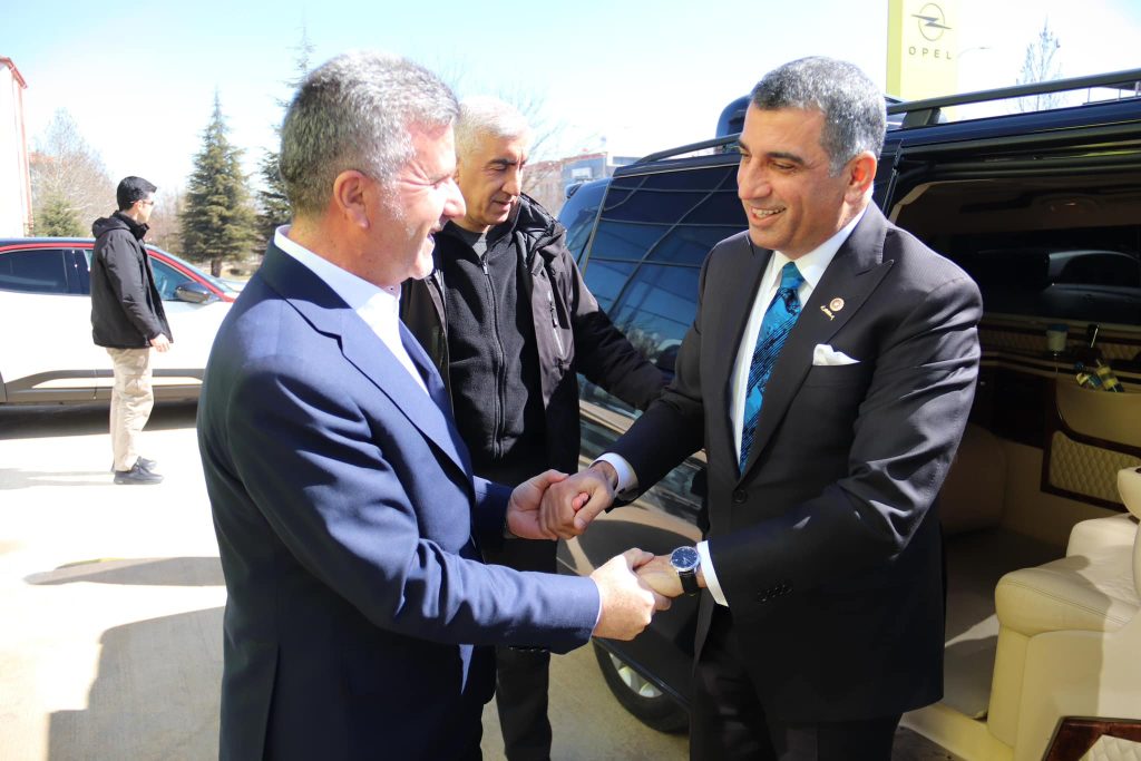 Önceki Dönem Ak Parti Elazığ İl Başkanı Ramazan Gürgöze’yi Ziyaret Ettik.