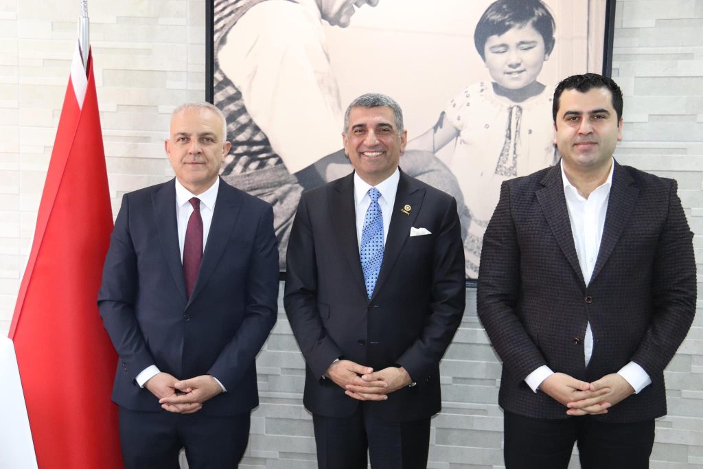 Pertek Belediye Başkan Adayımız İsmail Aslan İle Birlikte Pertek Belediye Başkanımız Ruhan Alan’ı Ziyaret Ettik.
