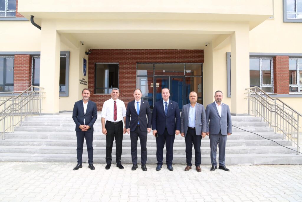 Ankara Büyükşehir Belediyemiz Tarafından Yapılan Ankara Ortaokulunda İncelemelerde Bulunduk.