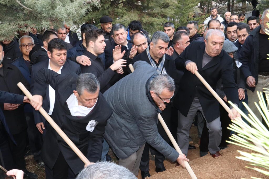 Malatya Milletvekilimiz, Dostum Veli Ağbaba’nın Kıymetli Babası Hüseyin Ağbaba’yı Ebediyete Uğurladık.