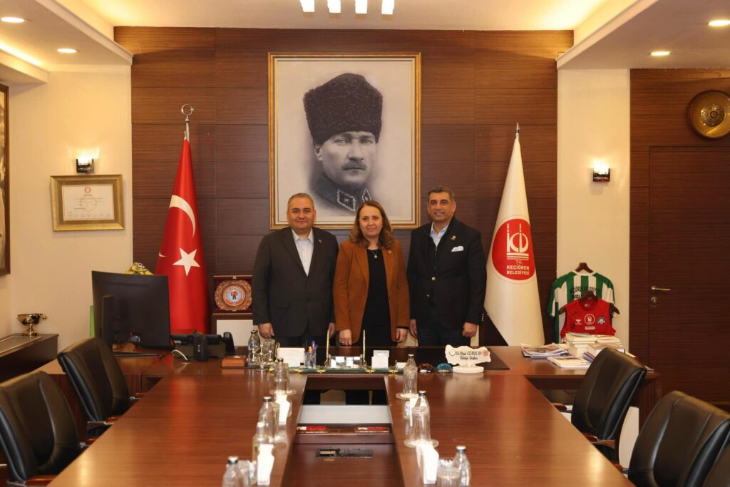 Ankara Milletvekilimiz Sn. Semra Dinçer ile Birlikte Keçiören Belediye Başkanımız Sn. Mesut Özarslan’ı Ziyaret Ettik.
