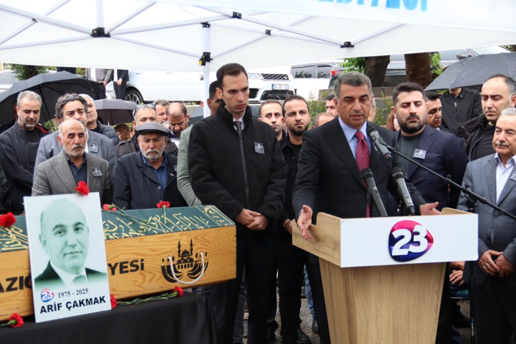 Elazığ Basınının Duayen İsmi, Kıymetli Dostum Kanal 23 Genel Yayın Yönetmeni Arif Çakmak’ı Anma Programında Son Yolculuğuna Uğurladık.