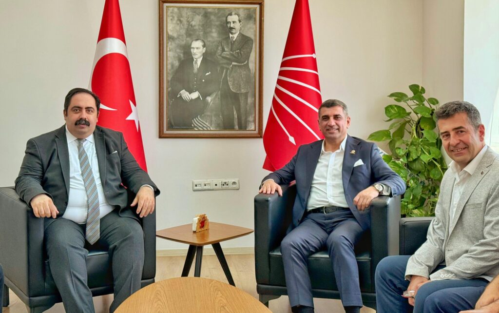 Genel Başkanımız Sayın Özgür Özel’in Malatya Mitingi Öncesinde, Malatya İl Başkanlığımızda İl Başkanımız Barış Yıldız Ve Yol Arkadaşlarımızla Bir Araya Geldik.