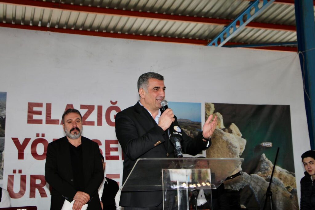 Yüreğir Belediyemizin Düzenlediği Elazığ Yöresel Fuarı’nda Hemşehrilerimizle Bir Araya Geldik.